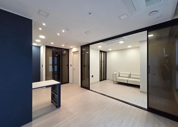 Apartment Height St *